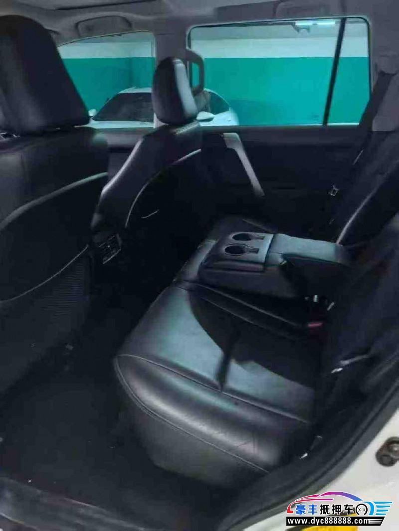 17年丰田普拉多（霸道）轿车抵押车出售