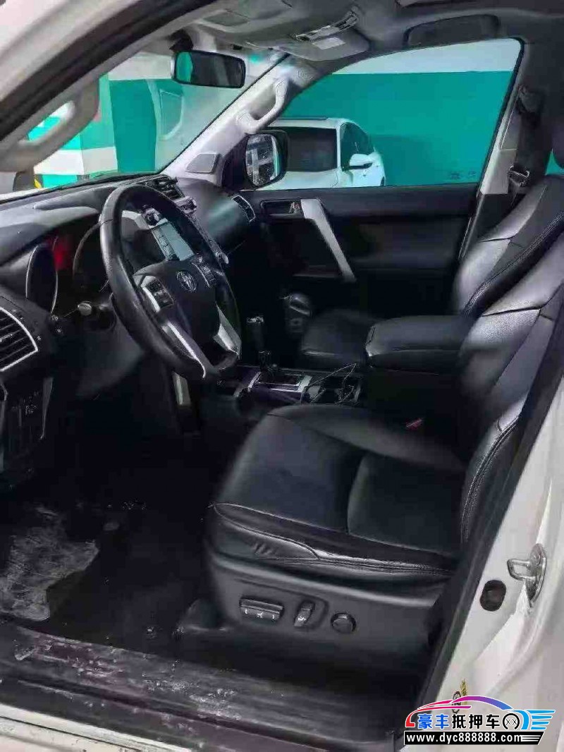 17年丰田普拉多（霸道）轿车抵押车出售