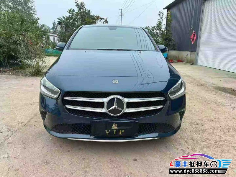 21年奔驰GLB轿车抵押车出售