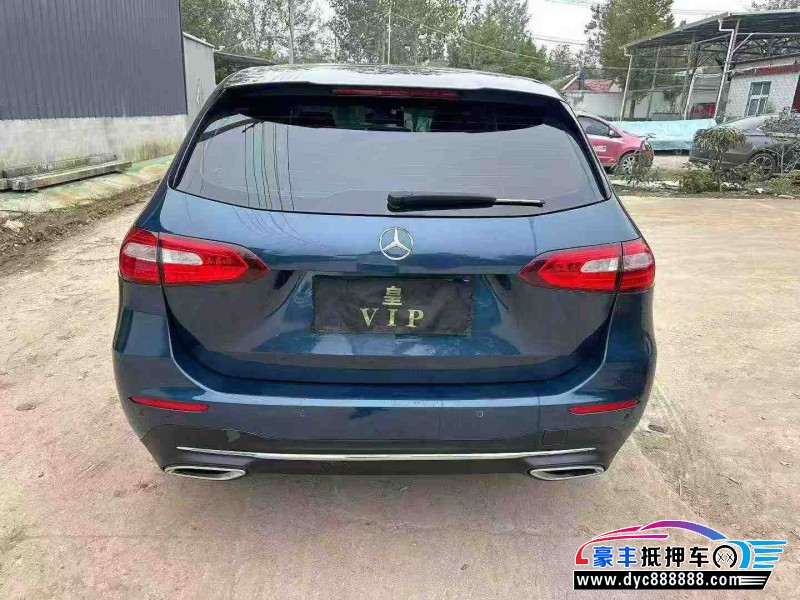 21年奔驰B轿车抵押车出售