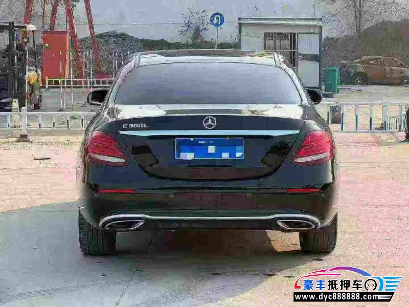 18年奔驰E轿车抵押车出售