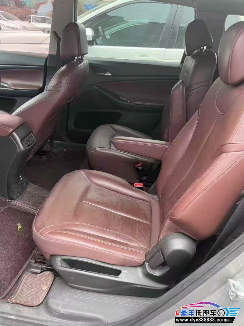 18年别克别克GL6轿车抵押车出售