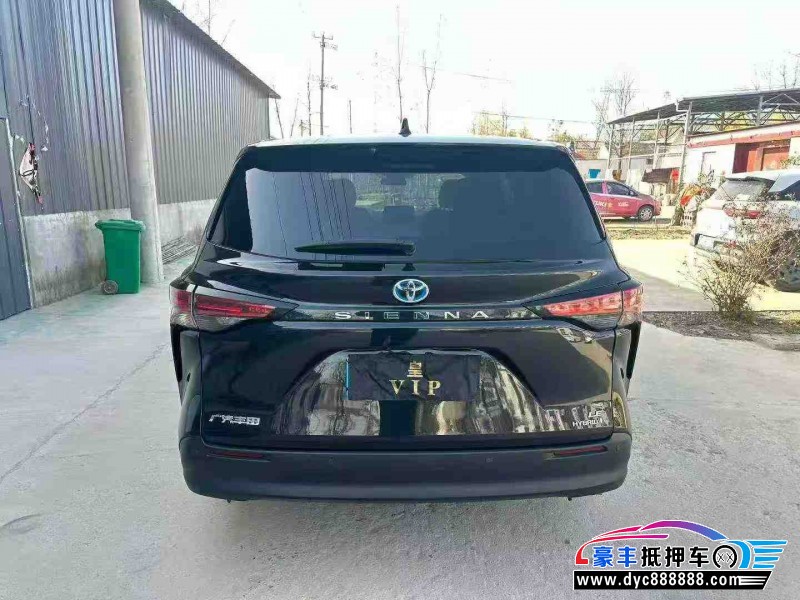 23年丰田塞纳轿车抵押车出售