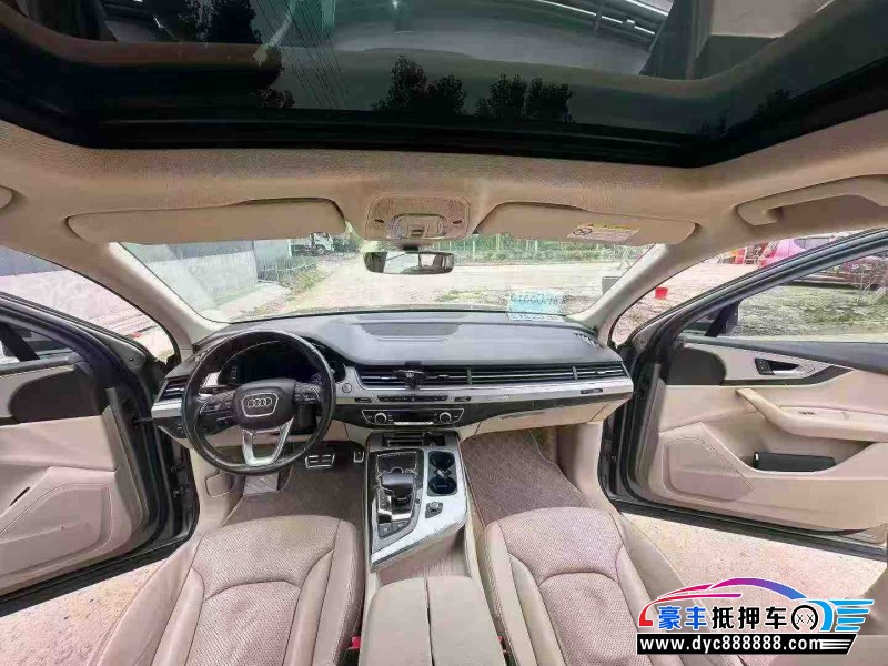 17年奥迪Q7轿车抵押车出售