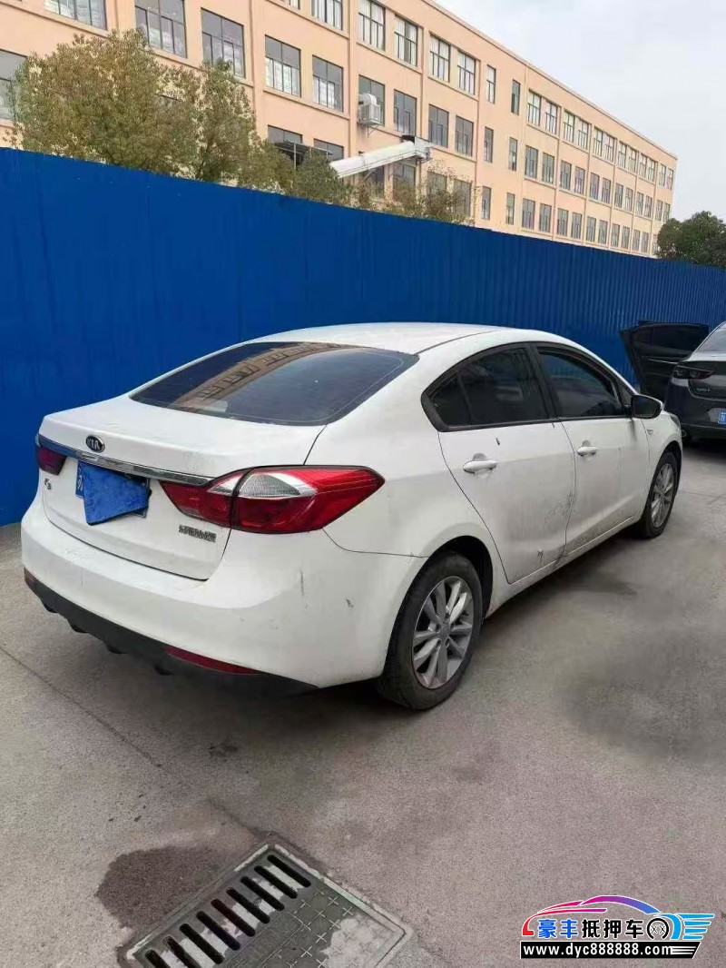 17年起亚K3轿车抵押车出售