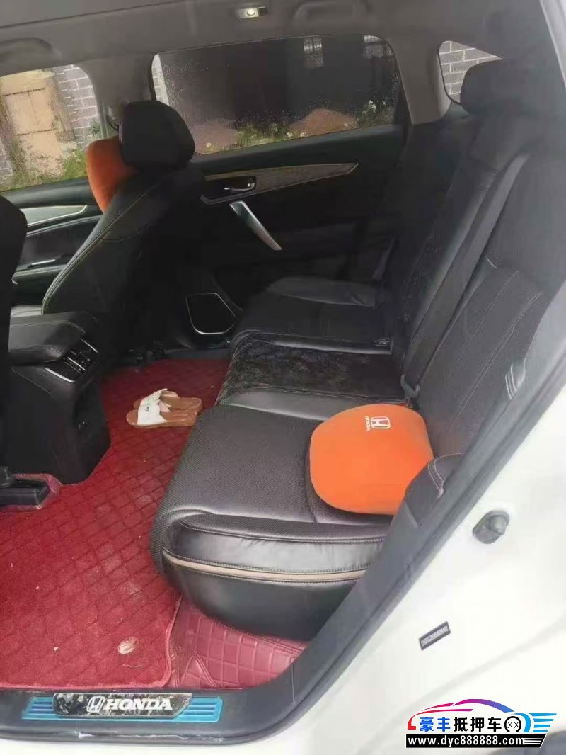 25年本田冠道轿车抵押车出售