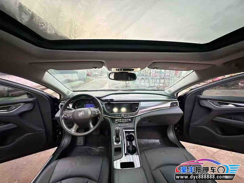 22年别克君越轿车抵押车出售