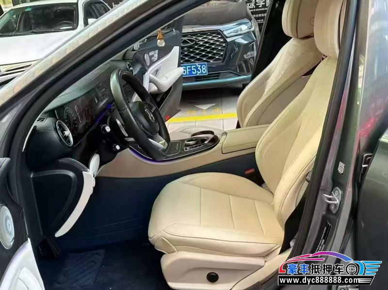 18年奔驰E轿车抵押车出售