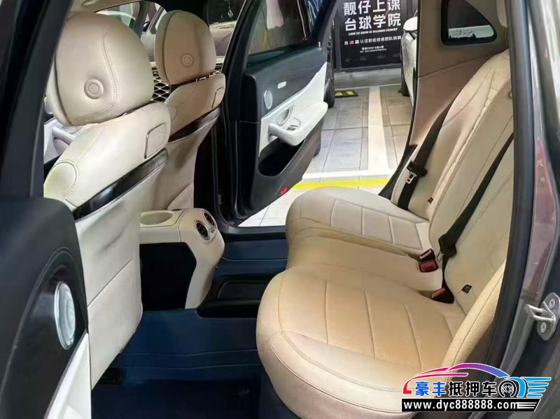 18年奔驰E轿车抵押车出售