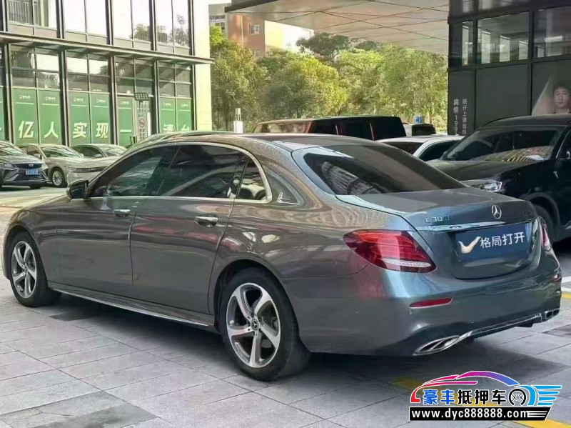 18年奔驰E轿车抵押车出售