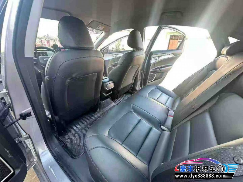 24年吉利几何轿车抵押车出售