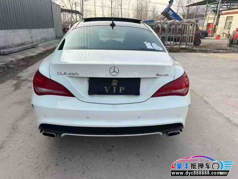 15年奔驰CLA轿车抵押车出售