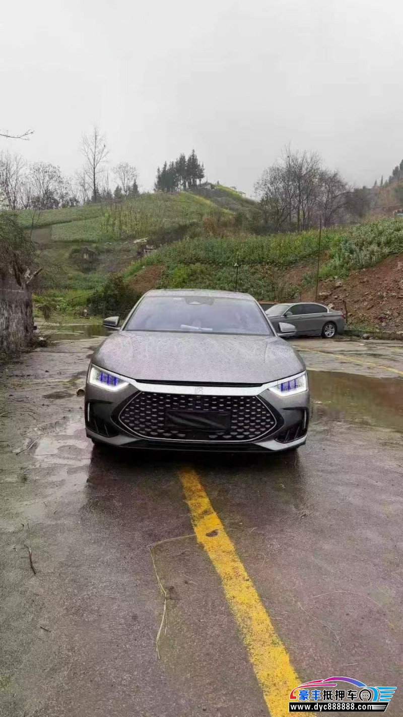 抵押车出售24年比亚迪汉轿车