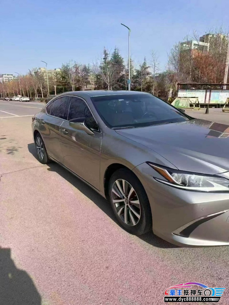 21年雷克萨斯ES轿车抵押车出售