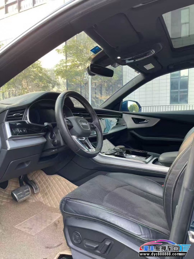 20年奥迪Q8轿车抵押车出售