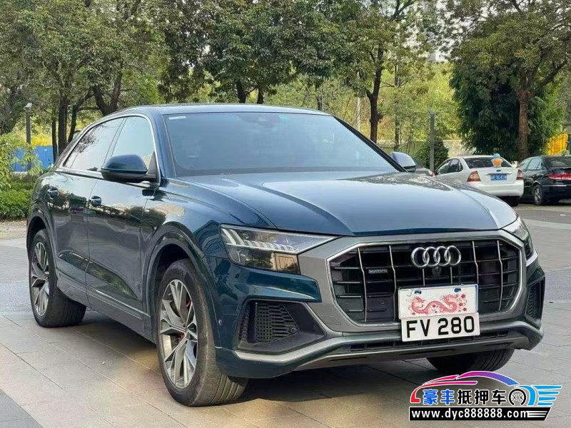 20年奥迪Q8轿车抵押车出售