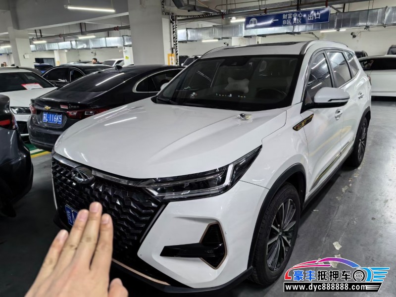 抵押车出售22年奇瑞瑞虎8轿车