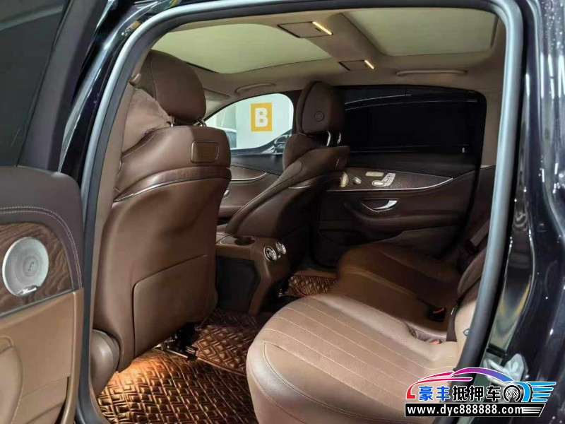 20年奔驰E轿车抵押车出售