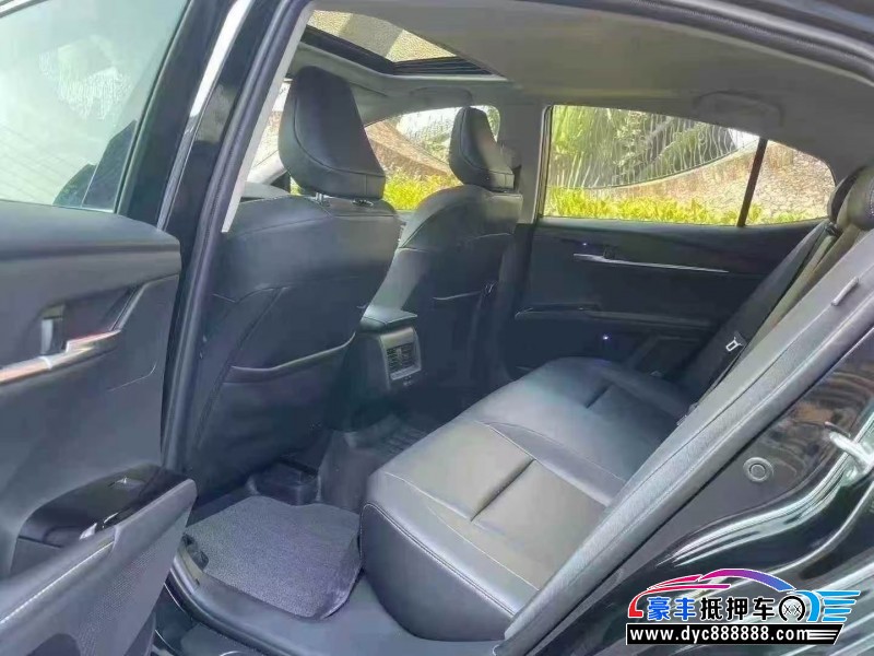 25年丰田凯美瑞轿车抵押车出售