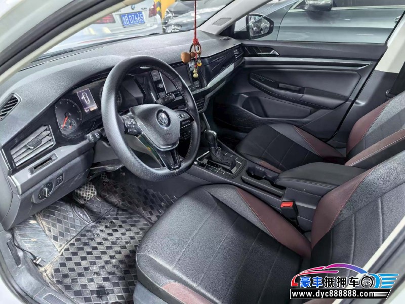 20年大众宝来轿车抵押车出售