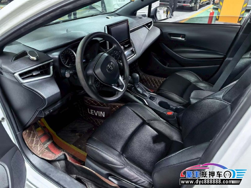 21年丰田雷凌轿车抵押车出售