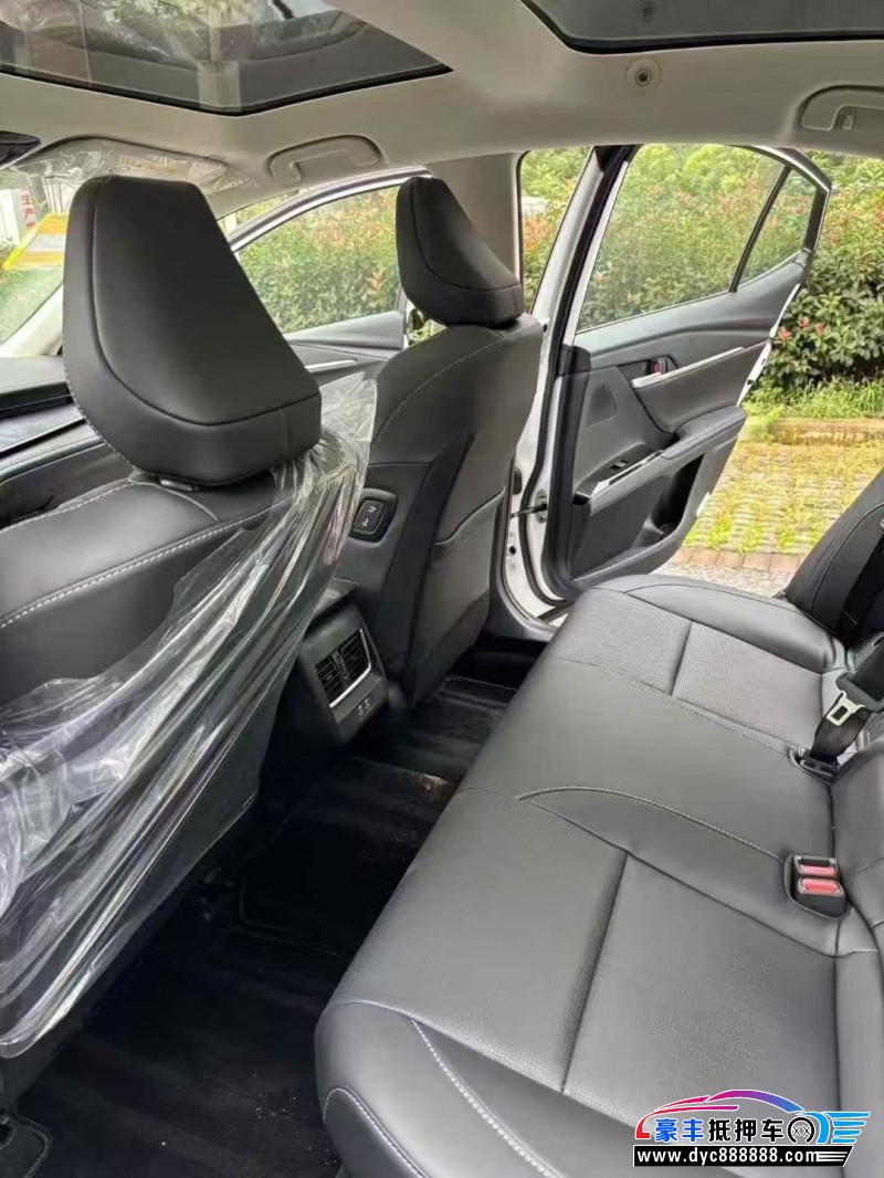 25年丰田凯美瑞轿车抵押车出售