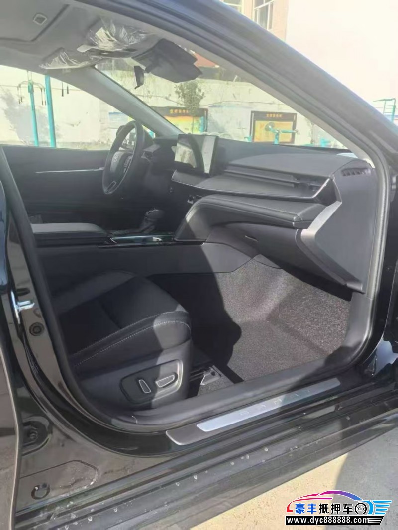 25年丰田凯美瑞轿车抵押车出售