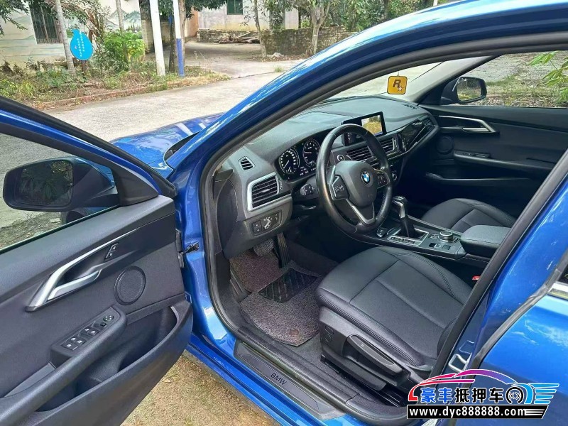 19年宝马1系轿车抵押车出售