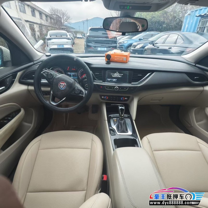 18年别克君威轿车抵押车出售