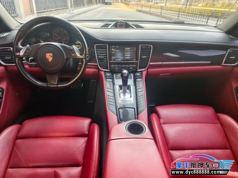 15年保时捷帕纳梅拉轿车抵押车出售