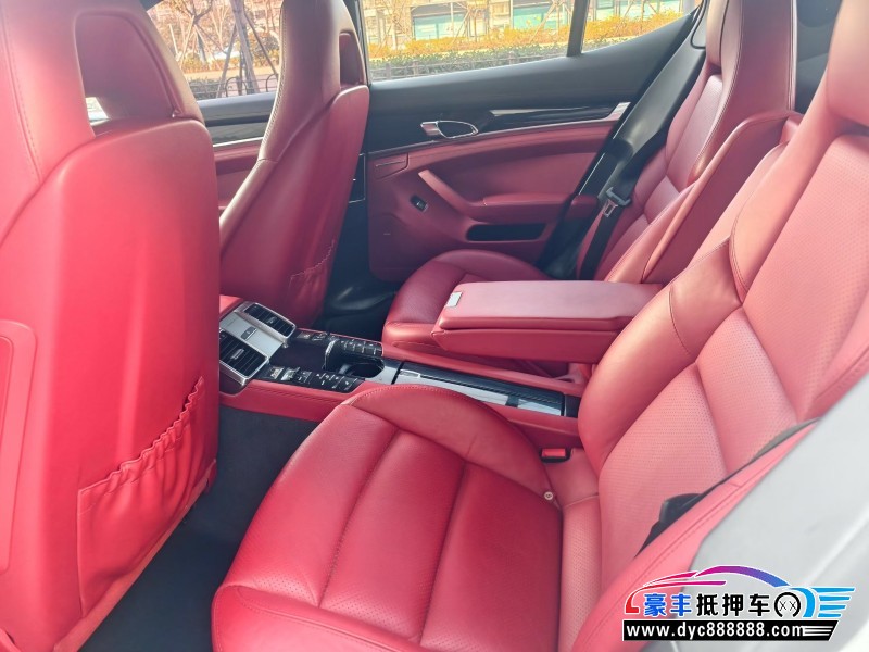 15年保时捷帕纳梅拉轿车抵押车出售