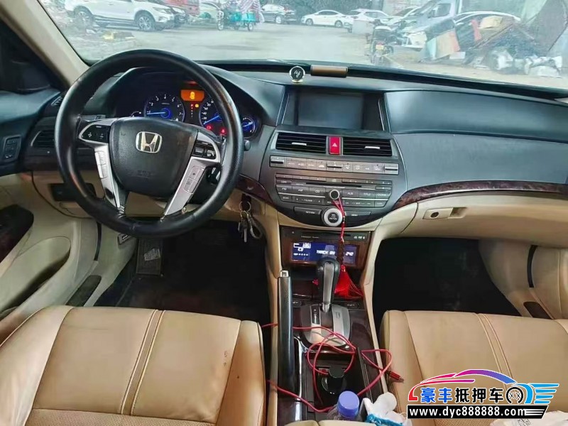11年本田歌诗图轿车抵押车出售