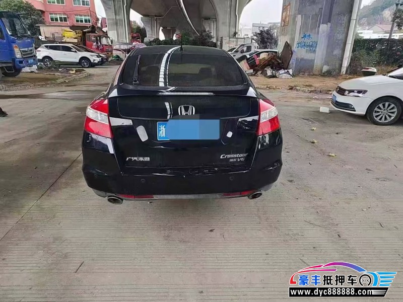 11年本田歌诗图轿车抵押车出售