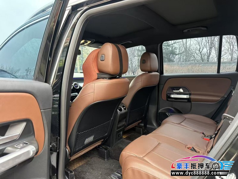 22年奔驰GLB轿车抵押车出售