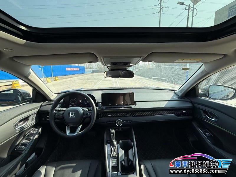 25年本田雅阁轿车抵押车出售