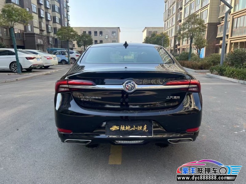 20年别克君越轿车抵押车出售