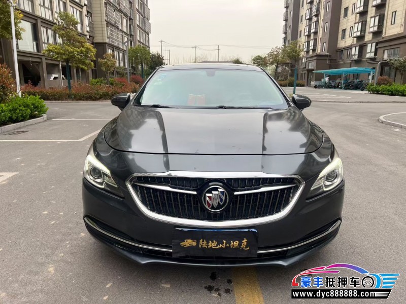 抵押车出售17年别克君越轿车