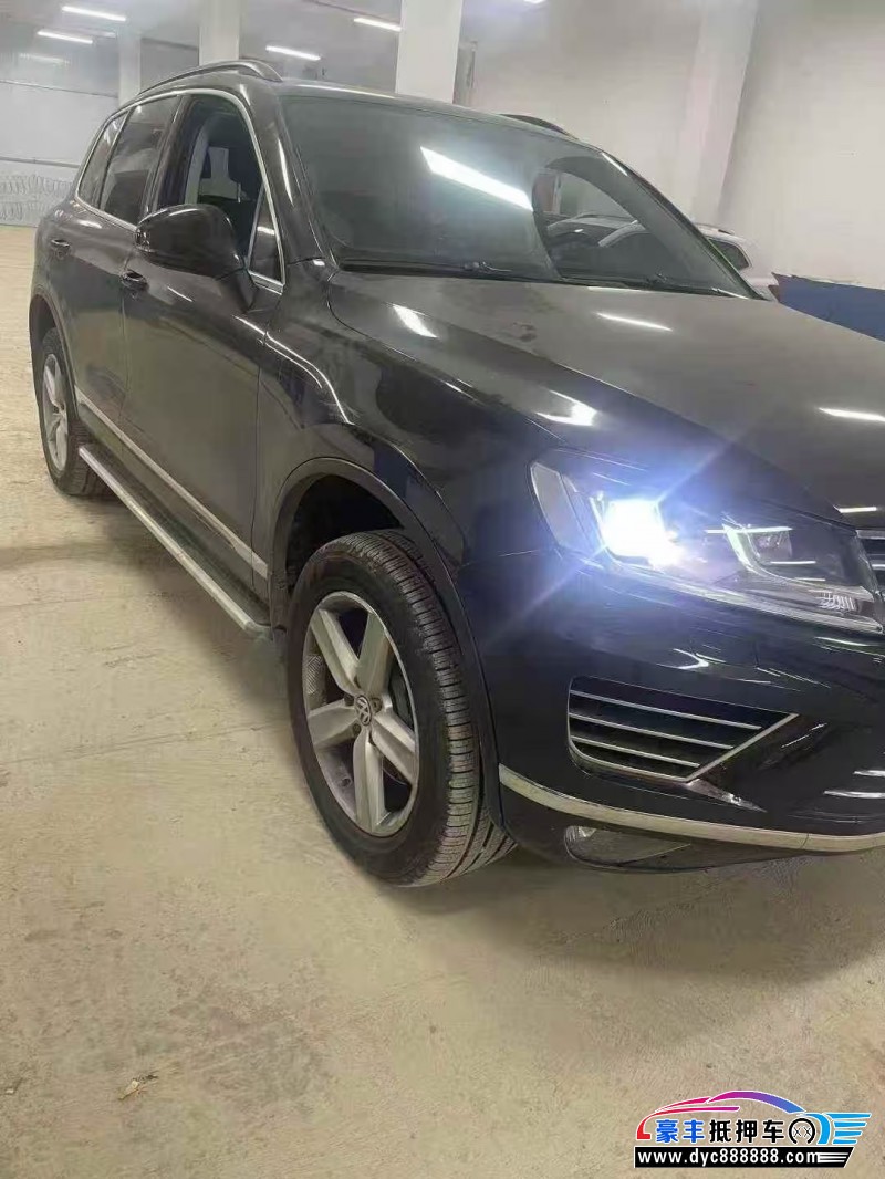 18年大众途锐轿车抵押车出售