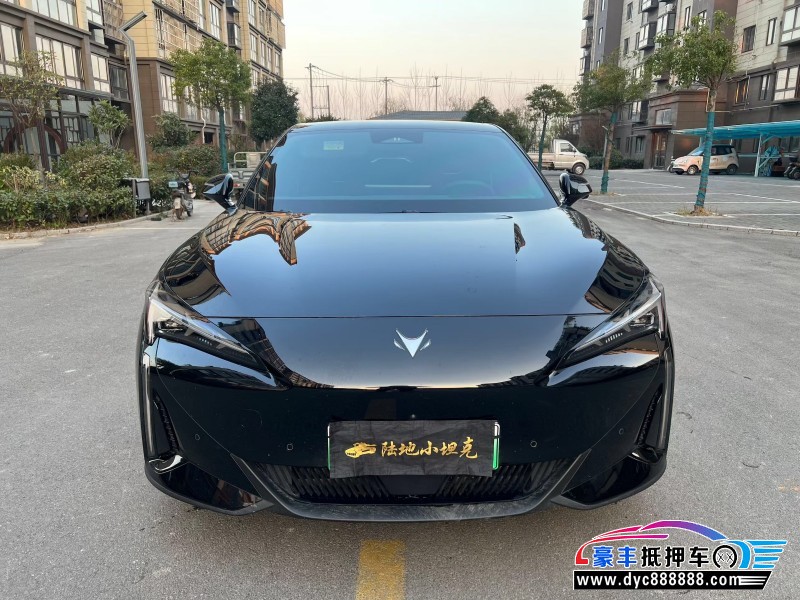 抵押车出售24年极狐阿尔法S轿车