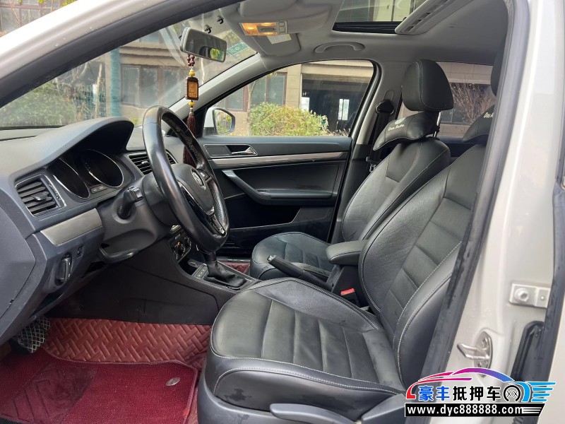 17年大众朗逸轿车抵押车出售