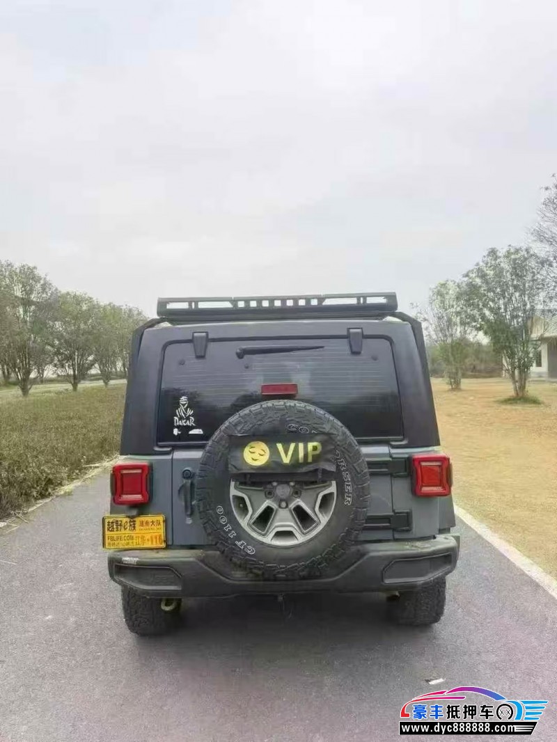 15年Jeep牧马人轿车抵押车出售