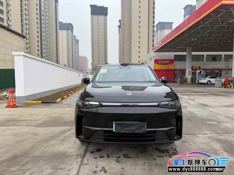 25年零跑C16轿车抵押车出售