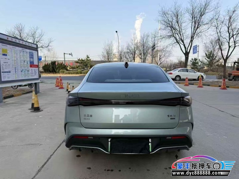 25年比亚迪海豹轿车抵押车出售