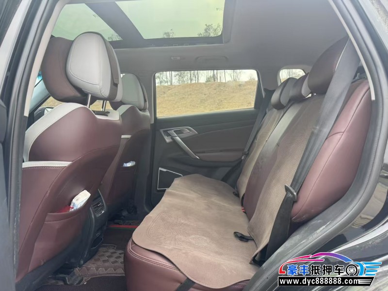 20年吉利博越轿车抵押车出售