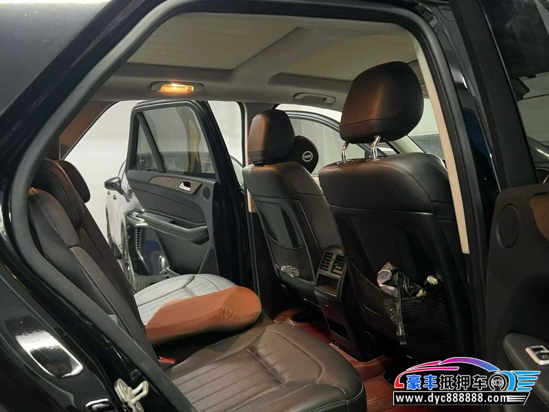 16年奔驰GLE轿车抵押车出售