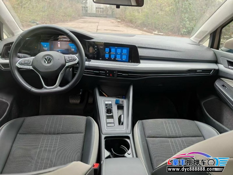 21年大众高尔夫轿车抵押车出售