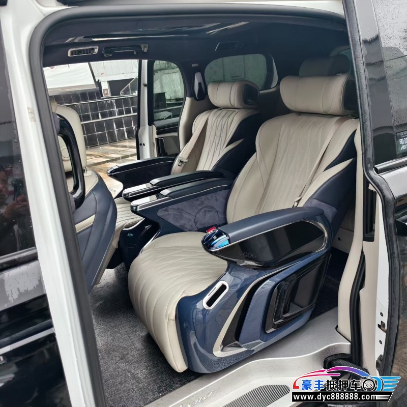 21年别克GL8轿车抵押车出售