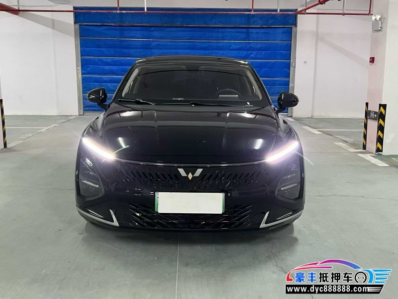 抵押车出售24年五菱星光轿车