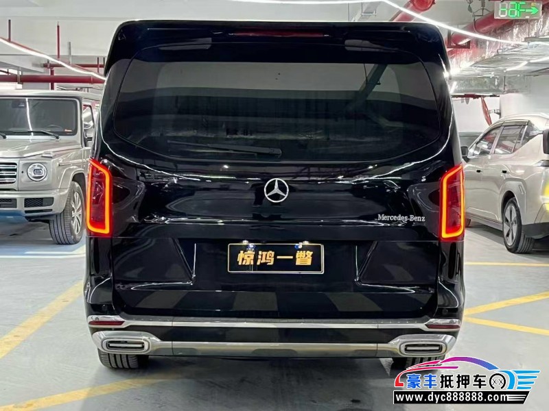 23年奔驰威霆轿车抵押车出售