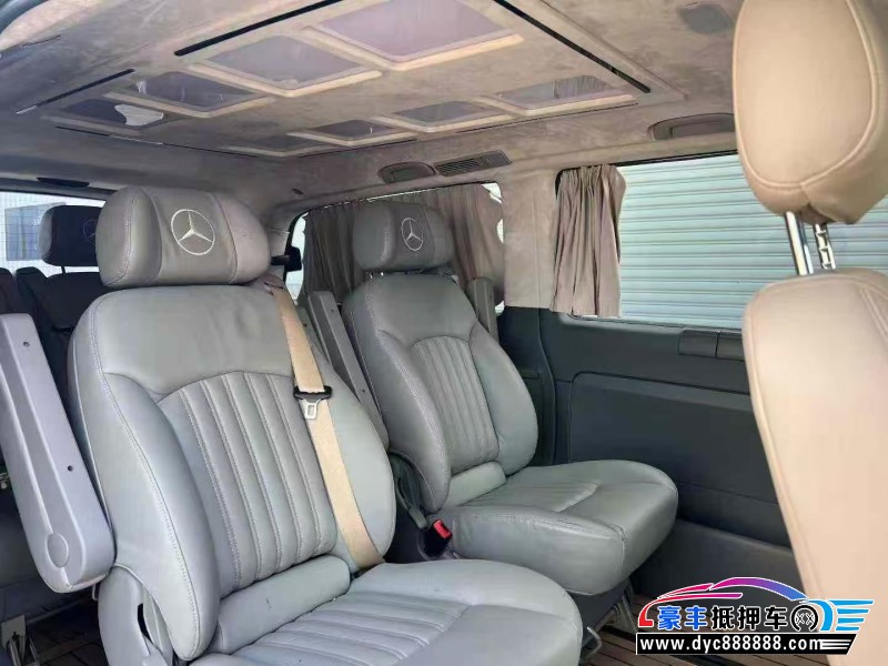 16年奔驰威霆轿车抵押车出售